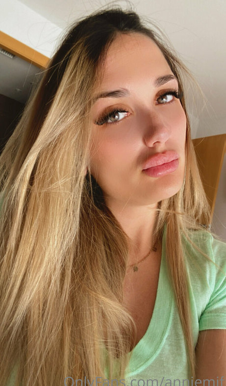 Anniemif photo 2