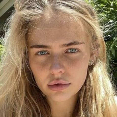 Annika Boron photo 10