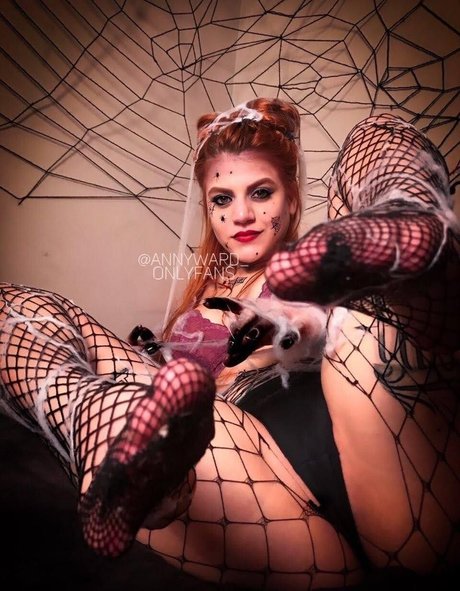 Anny Ward photo 37