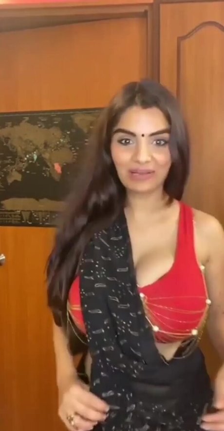 Anveshi Jain photo 37