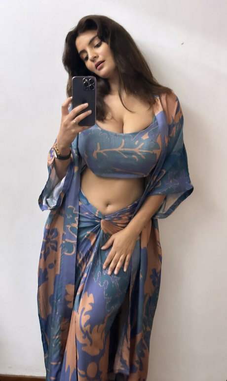 Anveshi Jain photo 82