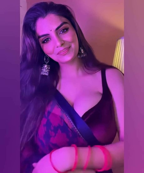 Anveshi Jain photo 98