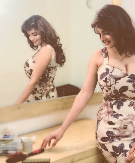 Anveshi Jain photo 174