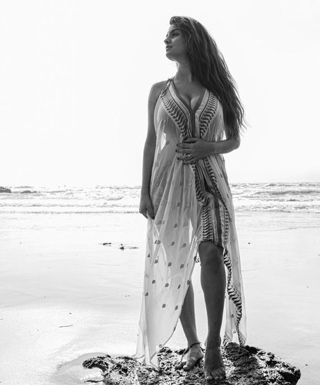Anveshi Jain photo 229