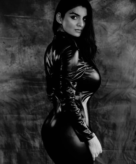 Anveshi Jain photo 320