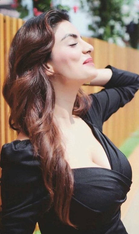 Anveshi Jain photo 405