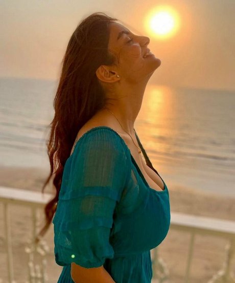 Anveshi Jain photo 439