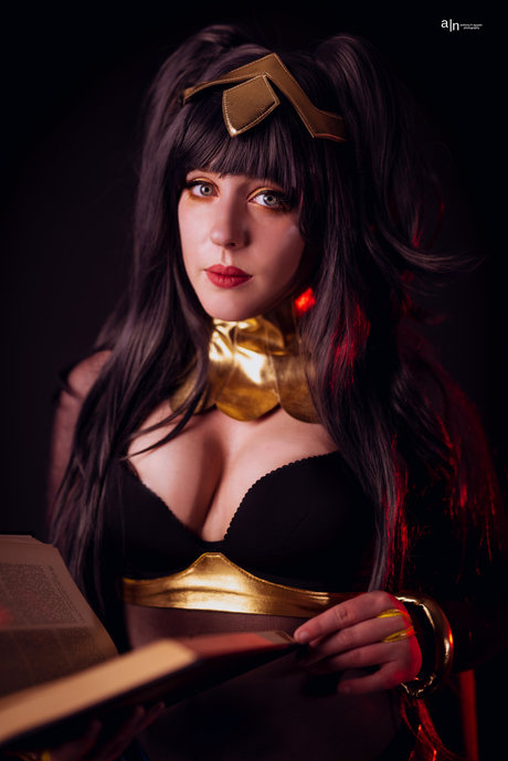 Anya Braddock photo 11