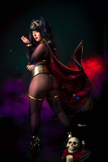 Anya Braddock photo 79