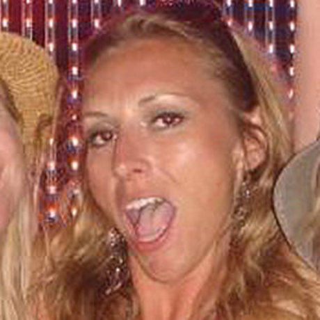 Anya Holberton photo 4