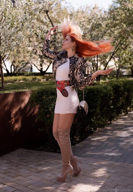 Anya Ichios photo 36