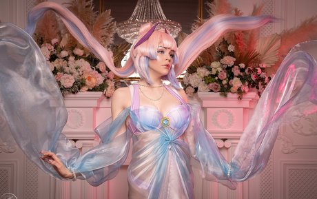 Anya Ichios photo 71