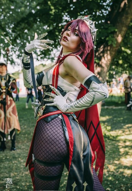 Anya Ichios photo 79