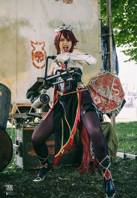 Anya Ichios photo 87