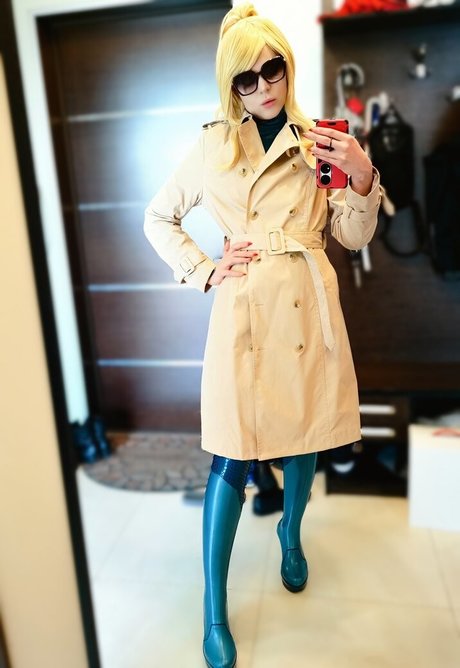 Anya Ichios photo 110