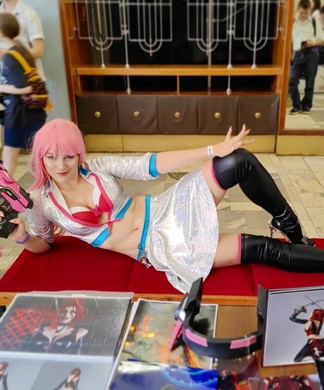 Anya Ichios photo 113