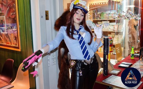 Anya Ichios photo 155
