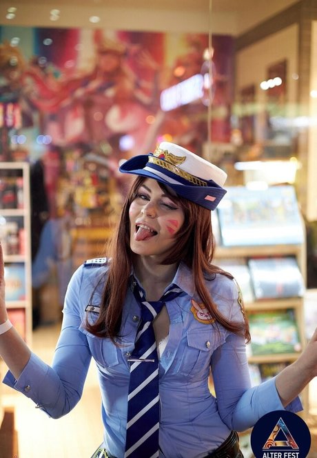 Anya Ichios photo 168