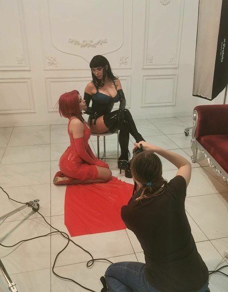 Anya Ichios photo 256