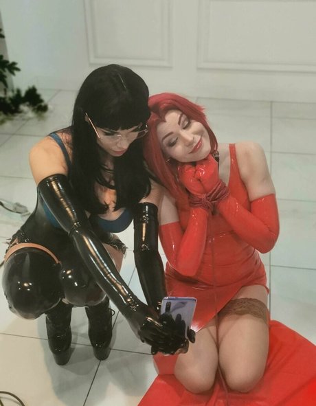 Anya Ichios photo 257