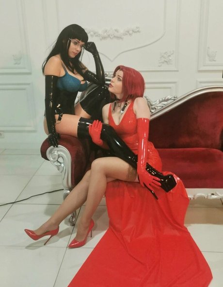 Anya Ichios photo 259