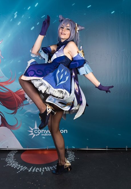 Anya Ichios photo 366