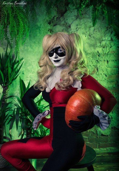 Anya Ichios photo 396