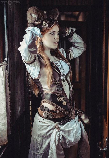 Anya Ichios photo 462