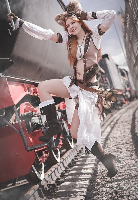 Anya Ichios photo 463
