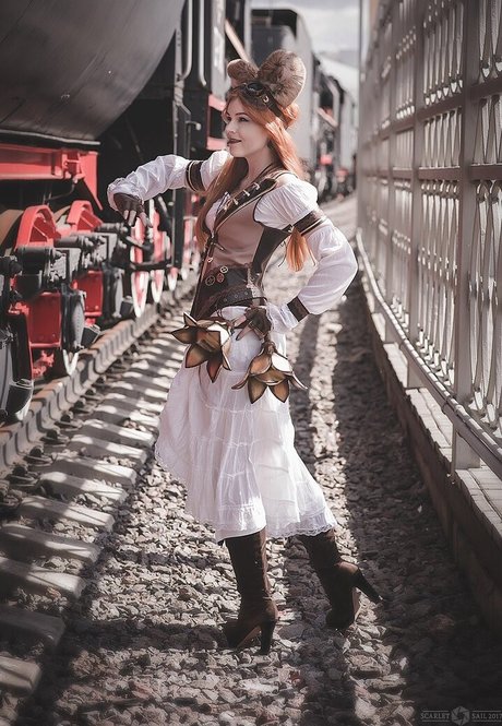 Anya Ichios photo 477