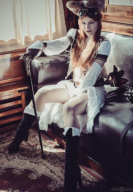Anya Ichios photo 478
