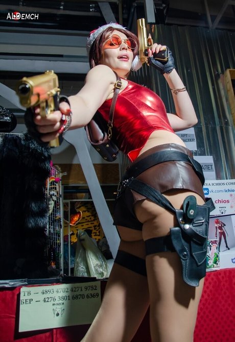Anya Ichios photo 647