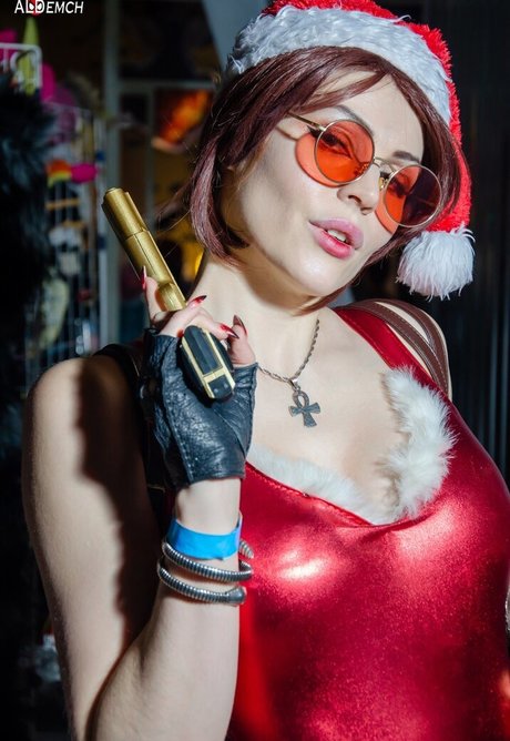 Anya Ichios photo 650