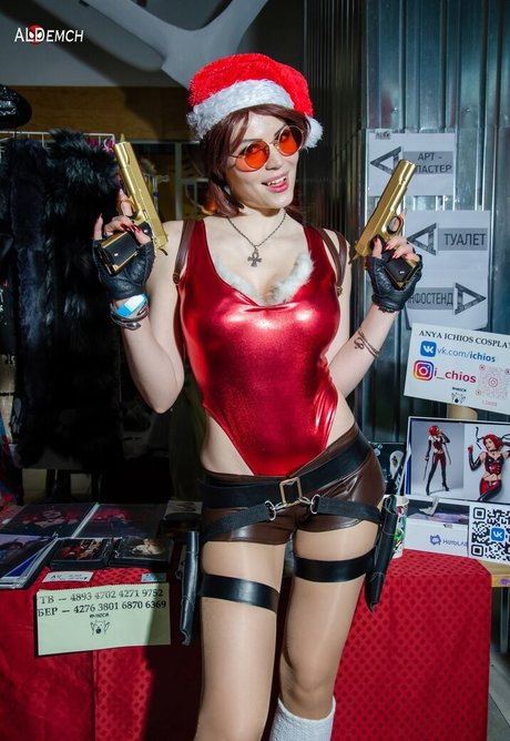 Anya Ichios photo 655