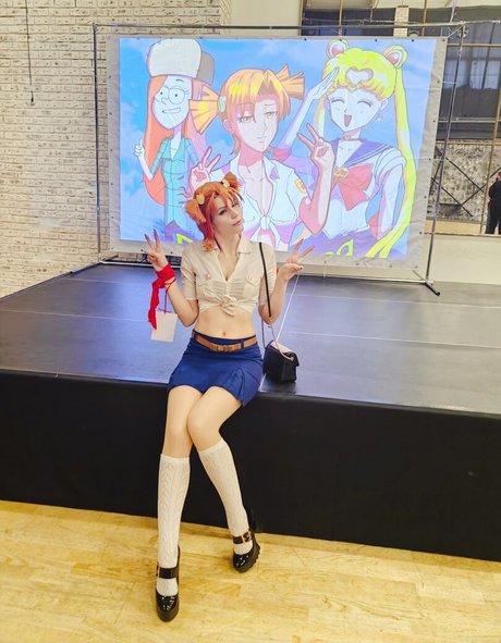 Anya Ichios photo 673