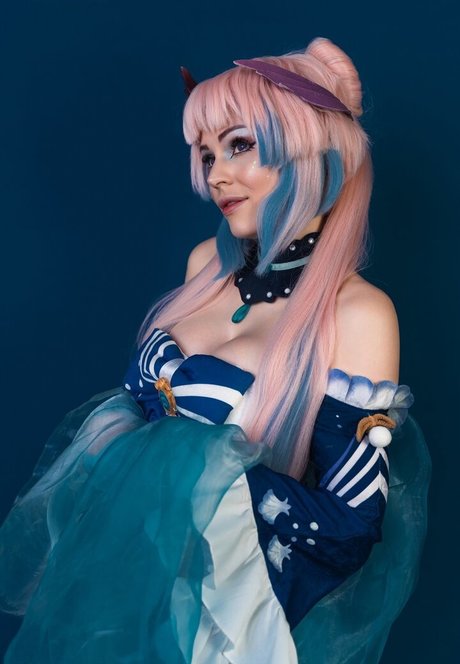 Anya Ichios photo 692