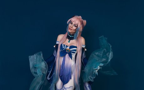 Anya Ichios photo 695