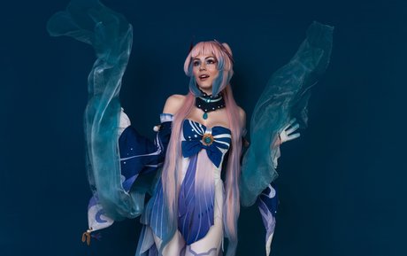 Anya Ichios photo 699