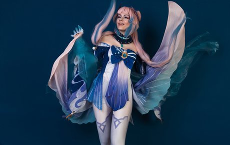 Anya Ichios photo 702