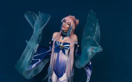 Anya Ichios photo 705