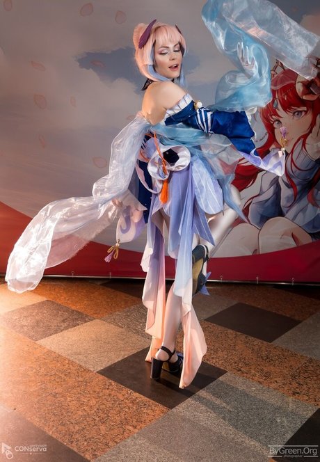 Anya Ichios photo 710