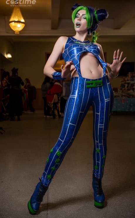 Anya Ichios photo 736