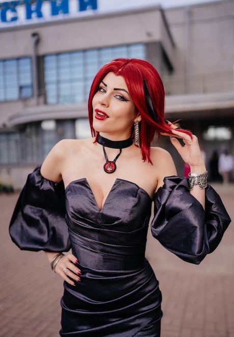 Anya Ichios photo 743
