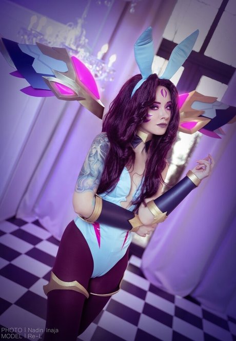 Anya Ichios photo 761
