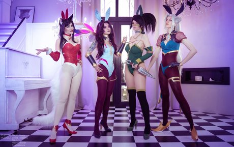 Anya Ichios photo 780