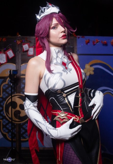 Anya Ichios photo 802