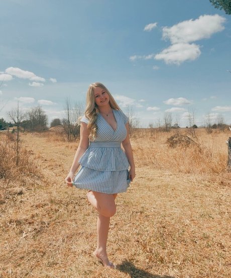 Anya Marie photo 98