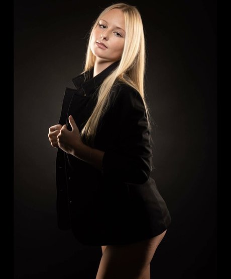 Anya Marie photo 164