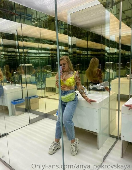 Anya_pokrovskaya photo 1
