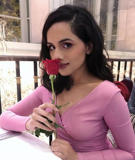 Aparna Brielle photo 35